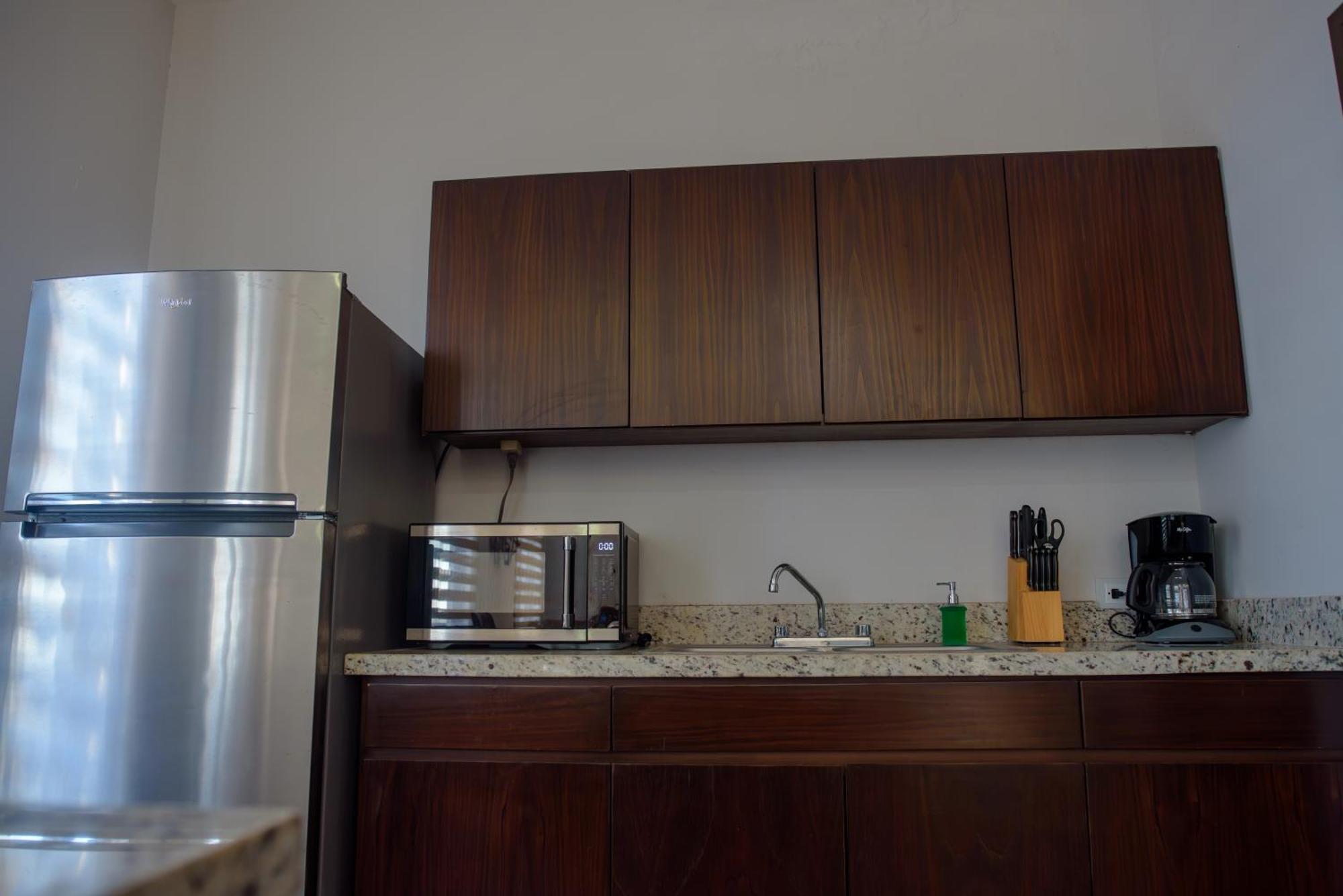 2Br/2Ba Condo 1 Block To Ocean! - Unit 6 Mazatlán Zewnętrze zdjęcie