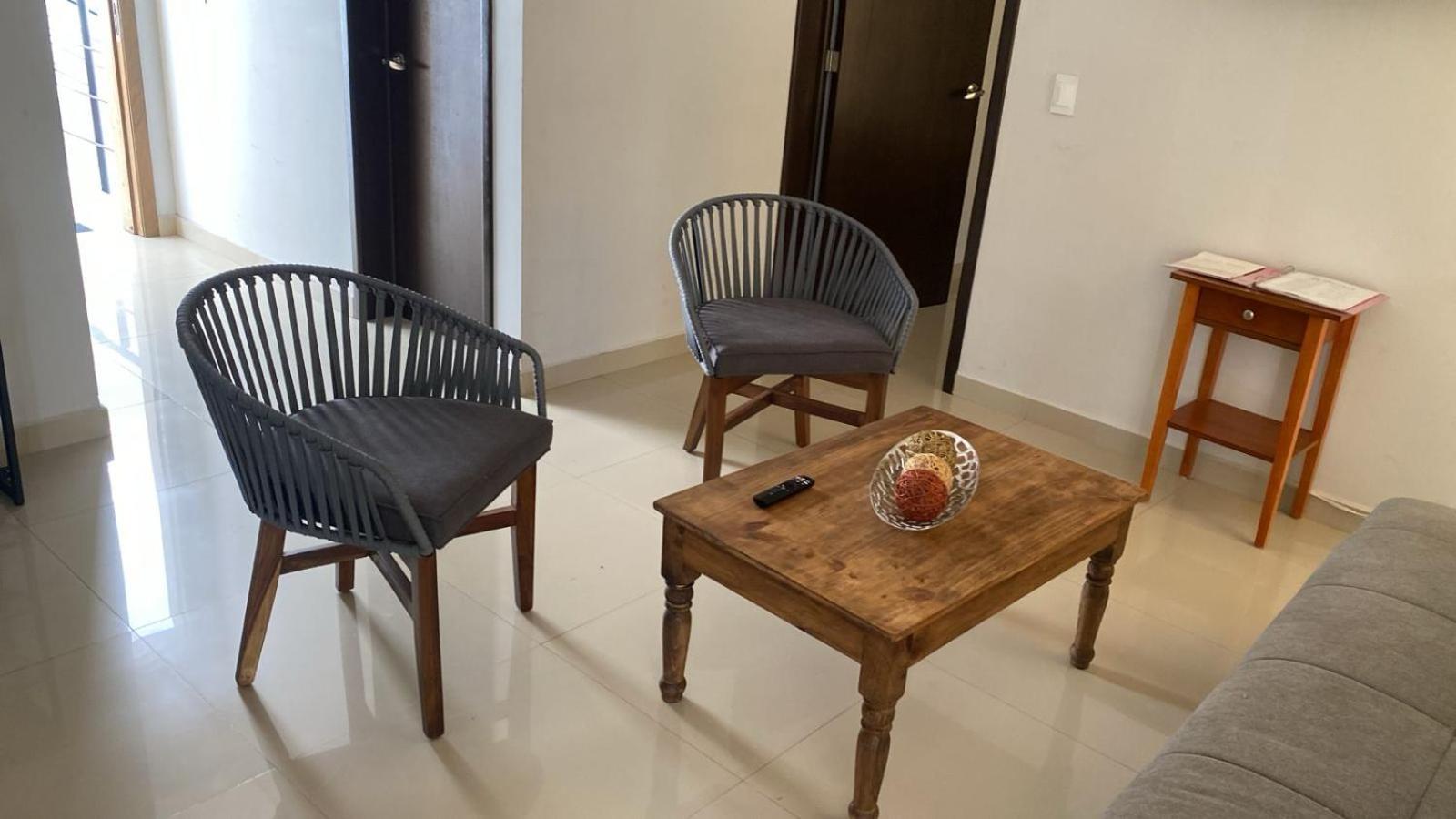 2Br/2Ba Condo 1 Block To Ocean! - Unit 6 Mazatlán Zewnętrze zdjęcie